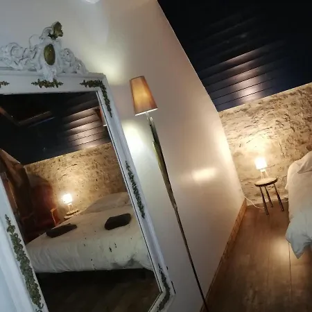 Le Puits De Garival Bed & Breakfast *