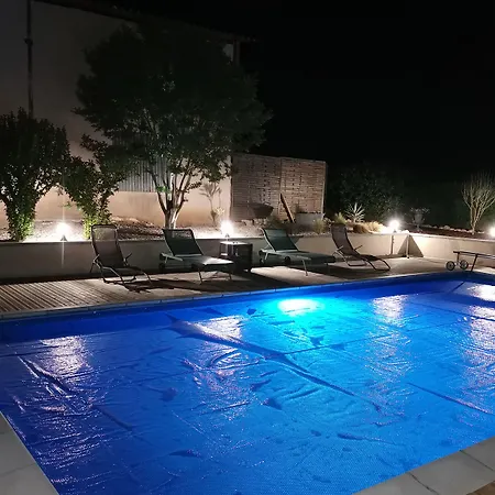 Le Puits De Garival Bed and breakfast