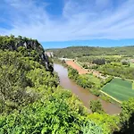 Le Puits De Garival Tour-de-Faure