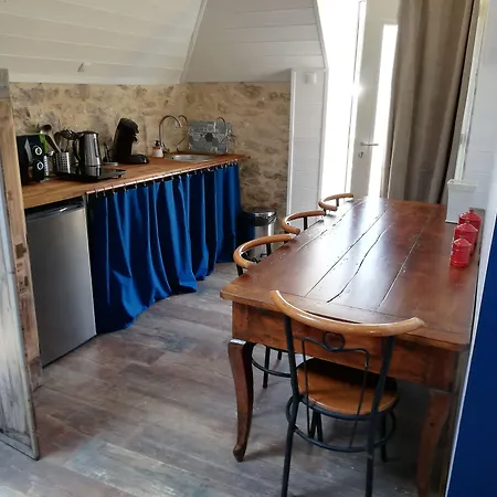 Le Puits De Garival Tour-de-Faure