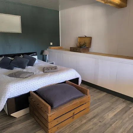 Le Puits De Garival Tour-de-Faure