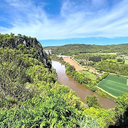 Oda ve Kahvaltı Le Puits De Garival